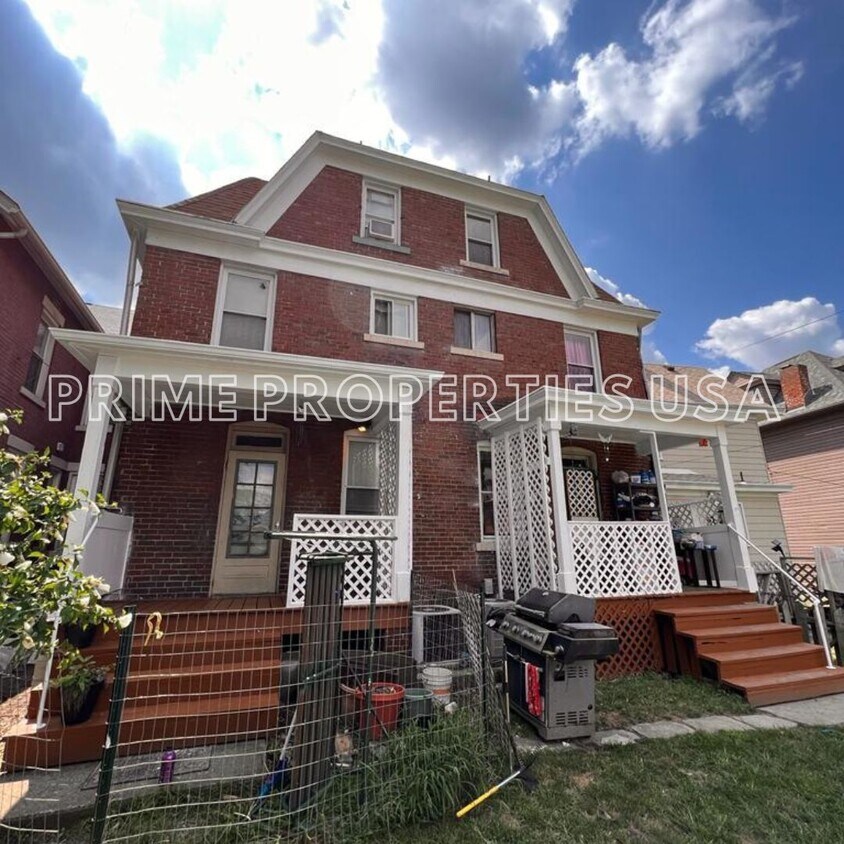 Primary Photo - 509 Library Ave