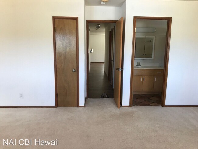 Building Photo - 3 br, 2 bath House - 620 Oneawa St.