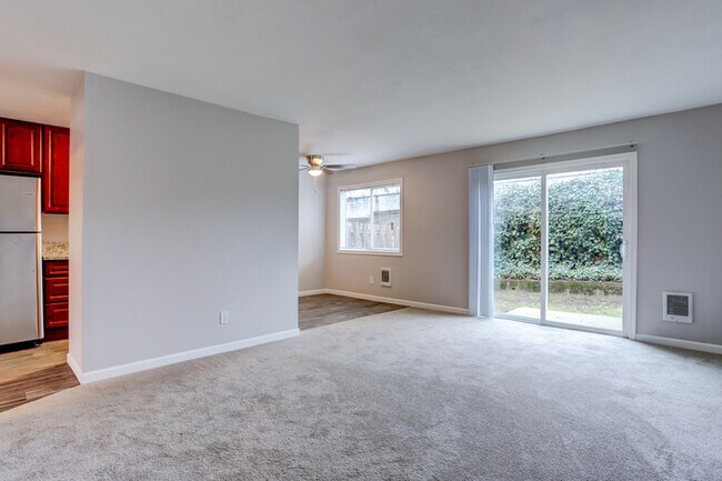 Foto del edificio - Look no Further, Tyee offers a SUPER 2bed/...