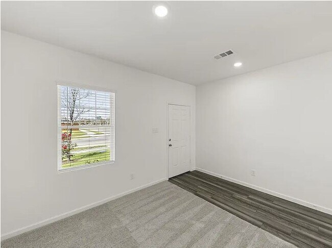 Foto del edificio - Stunning 3-2.5-2 in Forney ISD!