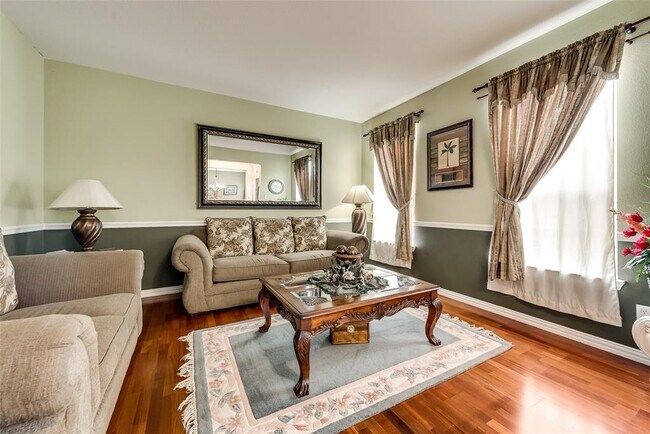 Building Photo - 4519 Grantham Dr