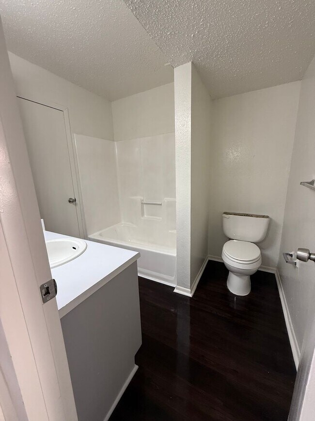 Foto del edificio - For Rent – 1 Bedroom, 1 Bath Apartment in McGregor, TX