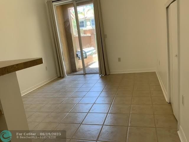 Building Photo - 614 SW 106th Ave