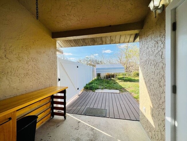 Building Photo - 2 Bedroom Candlewyck