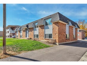 Building Photo - 5339 S Elati St