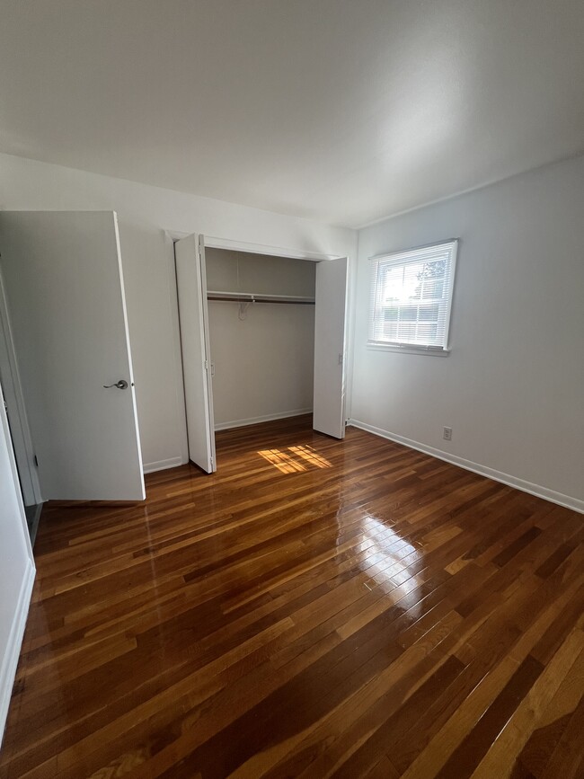 Bedroom closet - 119 W Swain St