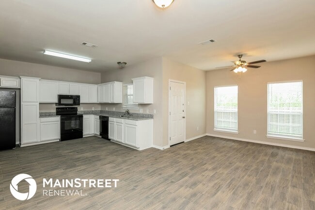 Building Photo - 208 Ridgeway Blvd