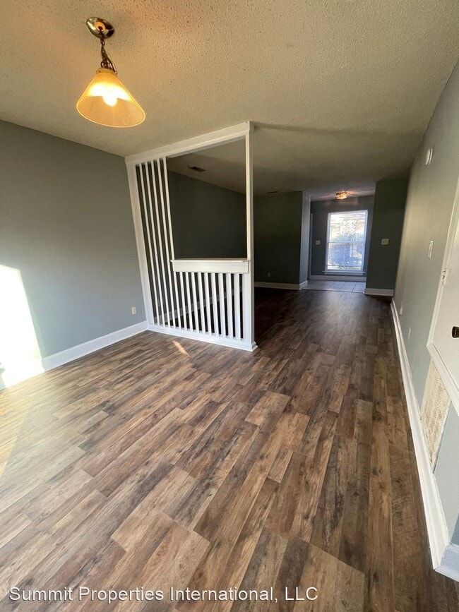 Building Photo - 2 br, 1.5 bath House - Bent Tree Ct 6149
