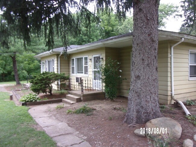 Building Photo - 799 McCauley Rd