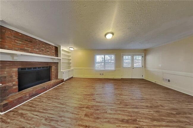 Foto del edificio - 4510 Trumble Terrace