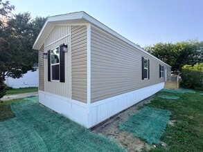 Building Photo - 308 Autumn Park Dr