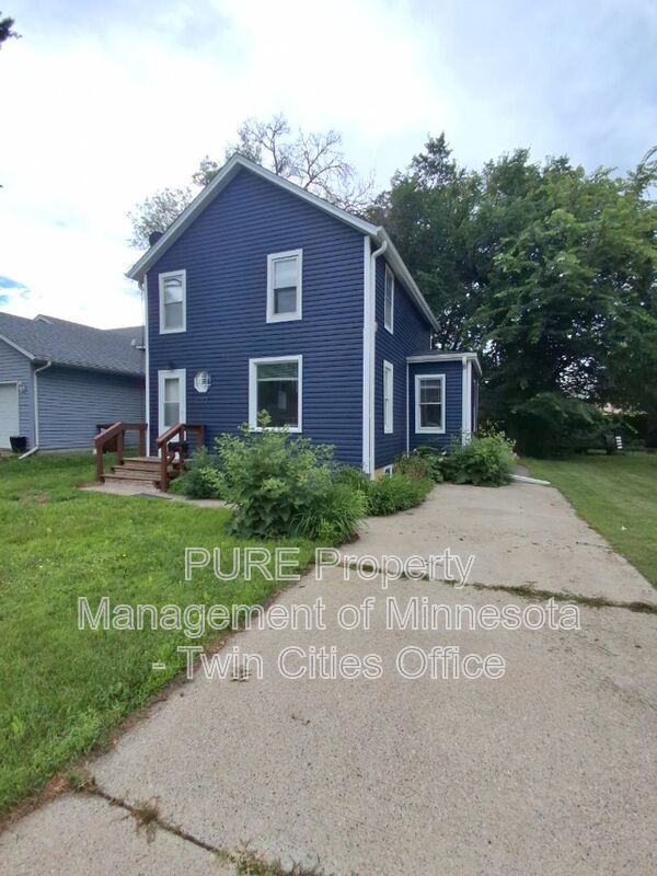 Building Photo - 1212 Sibley St