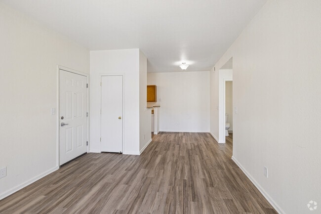 1BR, 1BA - 695SF - Living Room - Adelaide Apartments