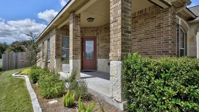 Foto del edificio - 26207 Lost Creek Way