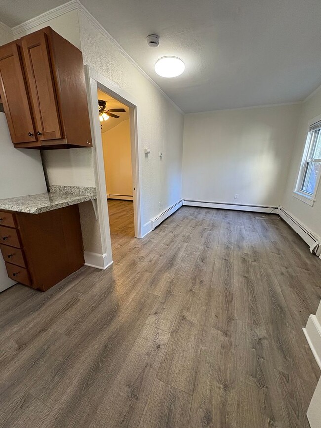 Photo - 17 Essex St Apartment