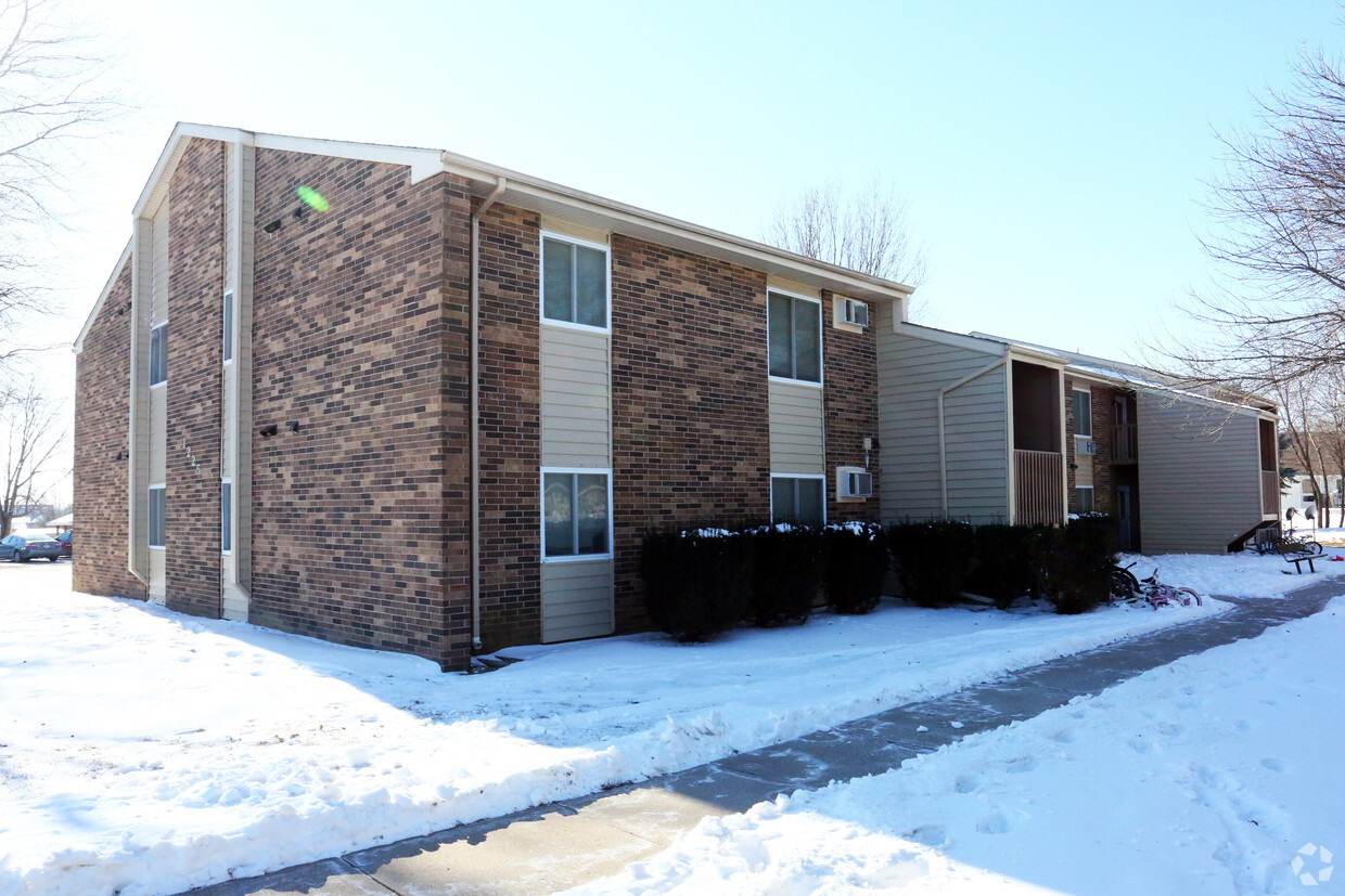 Foto del edificio - Carlisle Park II Apartments