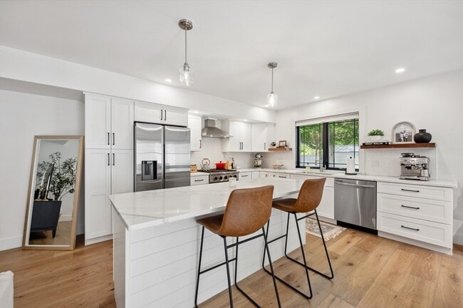 Building Photo - 9 Tidal Cove Way