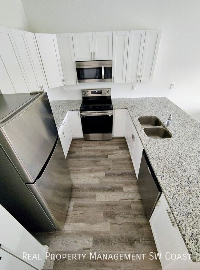 Foto del edificio - 2224 Kenneth Ave S