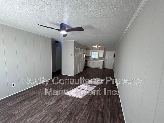 Foto del edificio - 115 Cox Ave