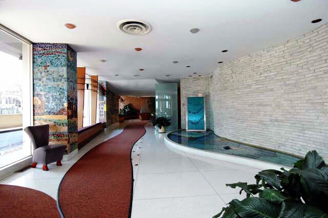 Foto del edificio - 6301 N Sheridan Rd