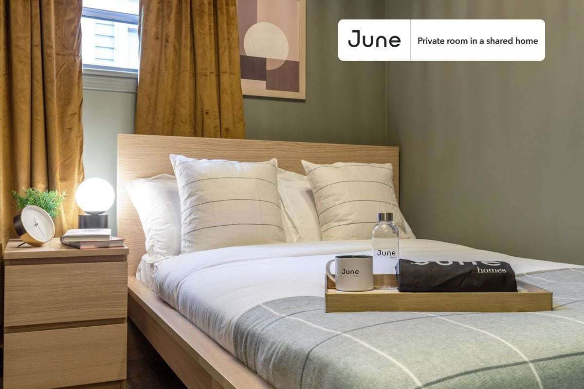 Private bedroom in 4 bed/1 bath Home - Private bedroom in 4 bed/1 bath Home
