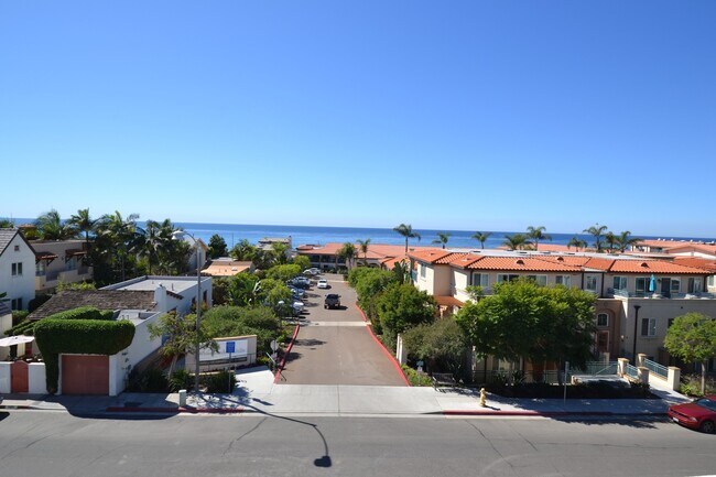 Foto del edificio - Modern 3BD/2.5BA in La Jolla! Private Doub...