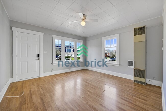 Foto del edificio - Charming 3-Bed Duplex in Renton - Spacious 1280 Sq Ft Haven!