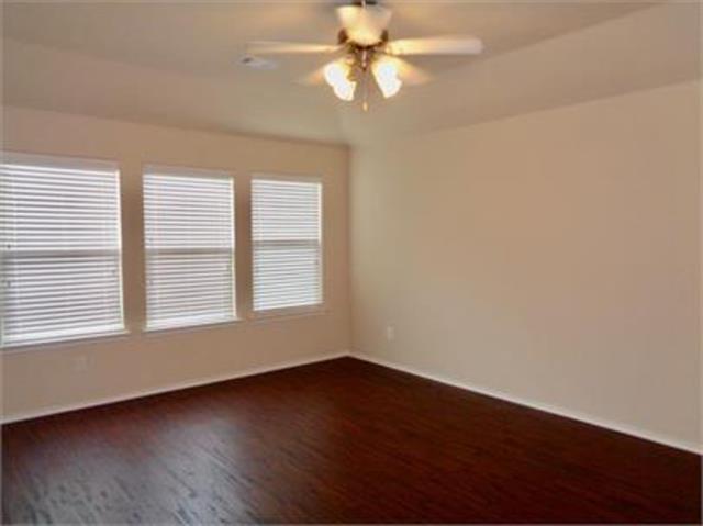 Foto del edificio - 9700 Starfire Dr