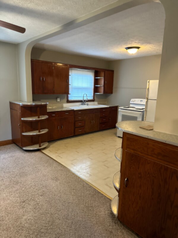 320 Cathedral Manor Unit 1, Bardstown, KY 40004 Room for Rent in Bardstown, KY