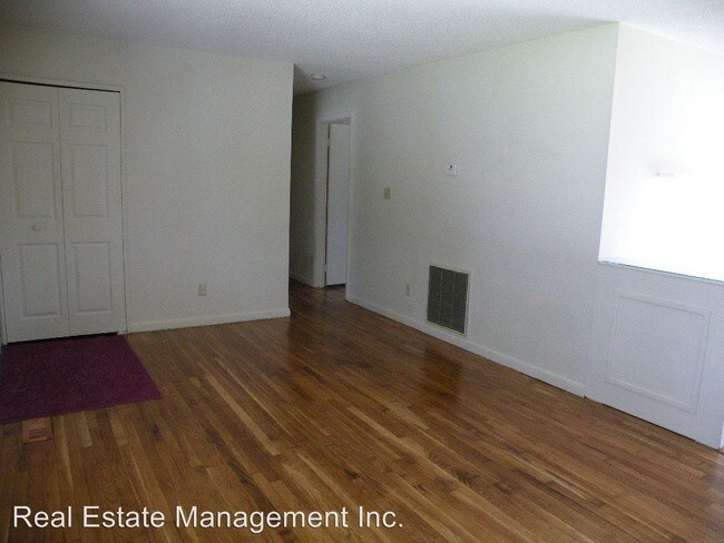 Foto del edificio - 4 br, 2 bath House - 100 Stratford Rd