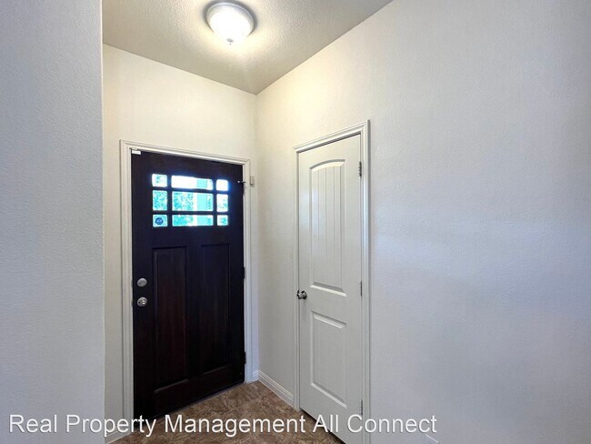 Foto del edificio - 3 br, 2.5 bath House - 801 Alamo Plaza Dr
