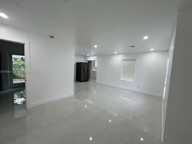 Foto del edificio - 2850 NW 7th St