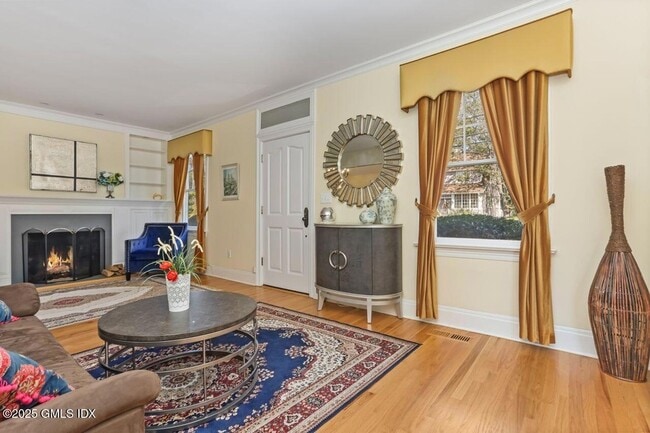 Photo - 17 Lockwood Dr House