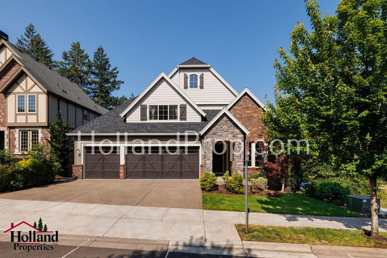 and Breathtaking Home waiting for... House Rental in