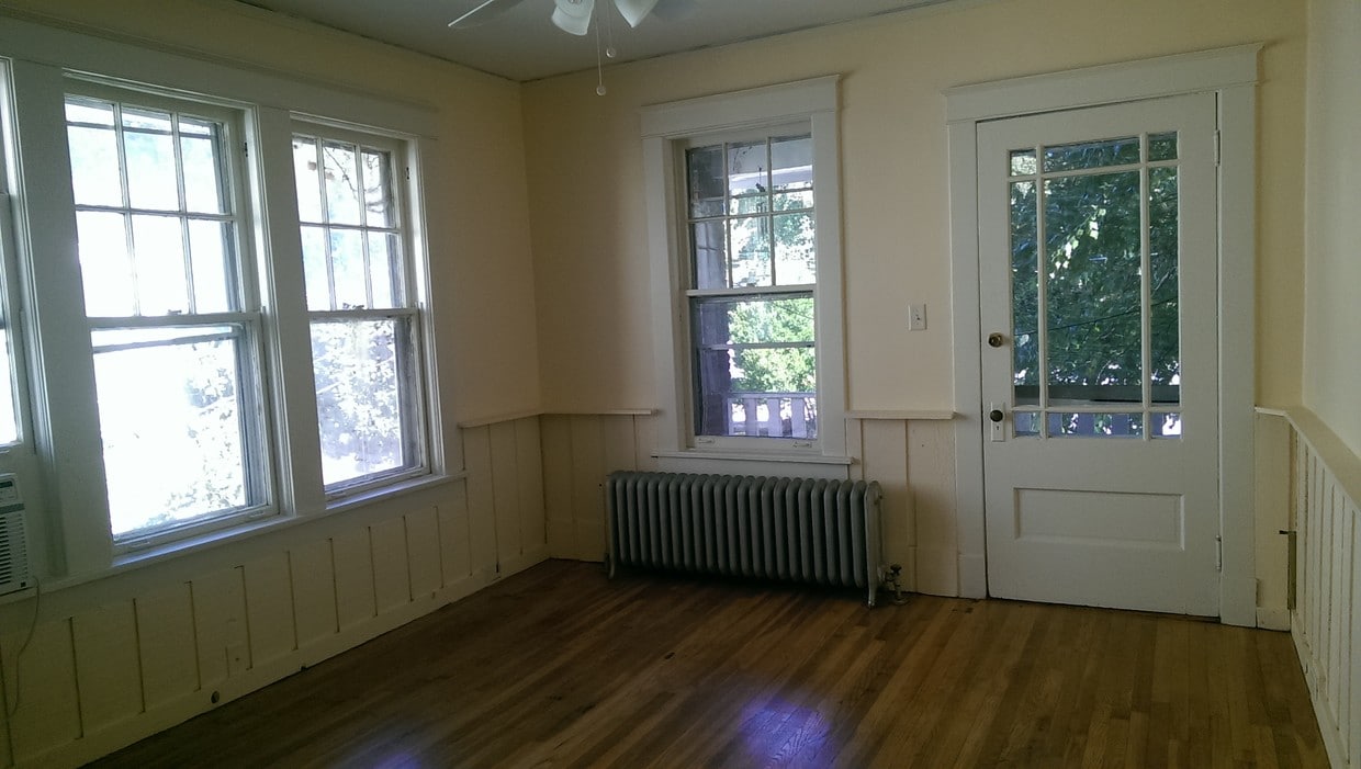 LR facing Balcony - 59 N Evergreen St