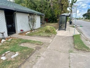 Building Photo - 5405 Suez St