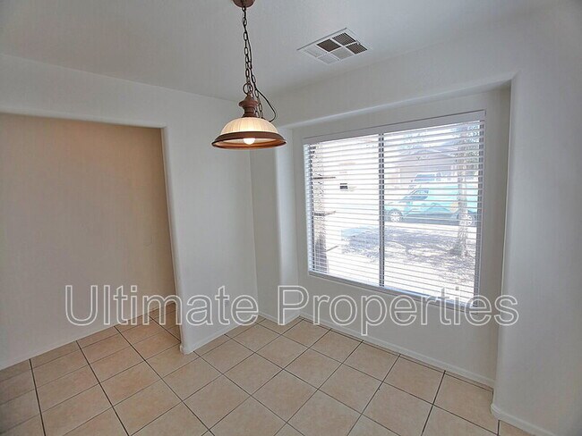 Building Photo - 25261 W Cranston Ln