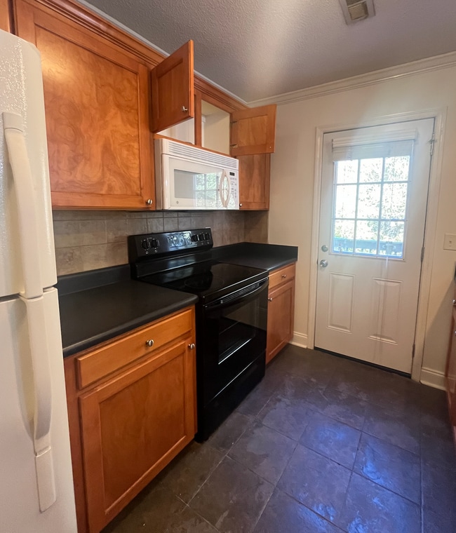 Building Photo - 108 Bentwood Cir