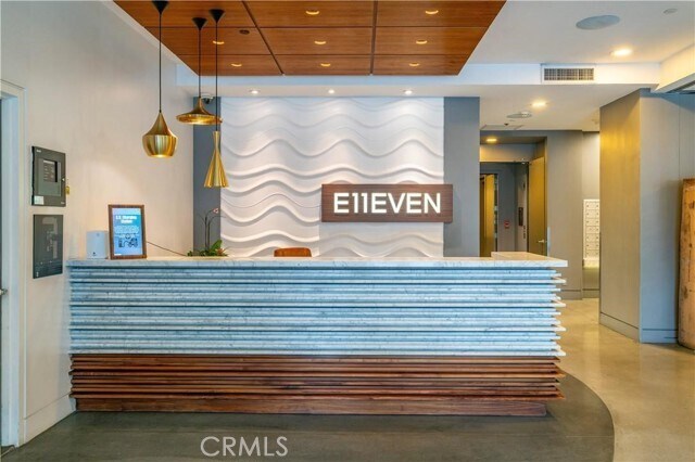 Foto del edificio - 1111 S Grand Ave