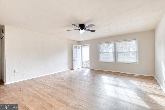 Building Photo - 2274 Dairy Farm Rd