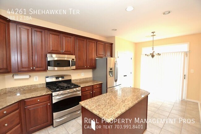 Foto del edificio - 44261 Shehawken Terrace