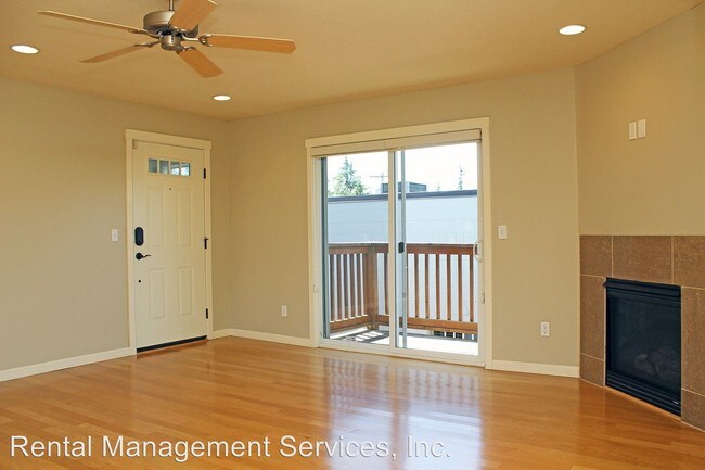 Building Photo - 3925 SW Multnomah Blvd