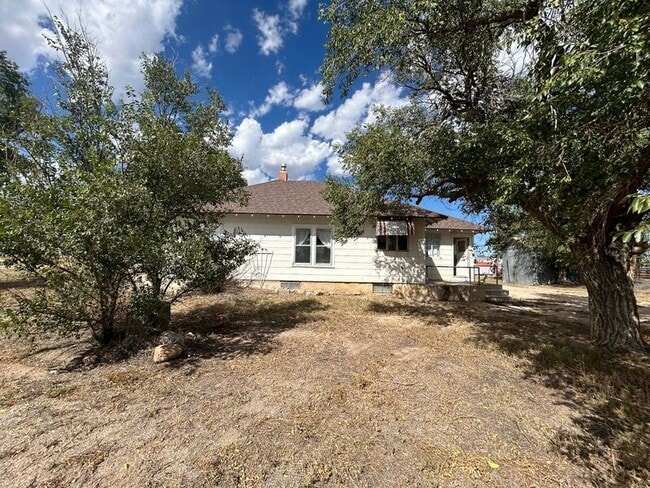Building Photo - 10750 S Squirrel Creek Rd