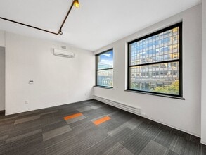 Interior Photo - The Des Moines Building