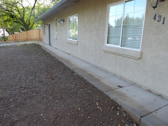 Foto del edificio - 3 Bedroom 2 Bathroom Home