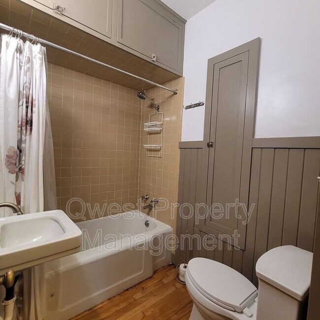 Foto del edificio - 745 Hawthorne St NE