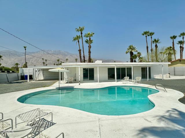Foto principal - 422 N Farrell Dr