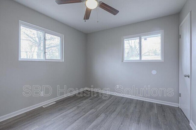 Foto del edificio - 9414 East 14th St S