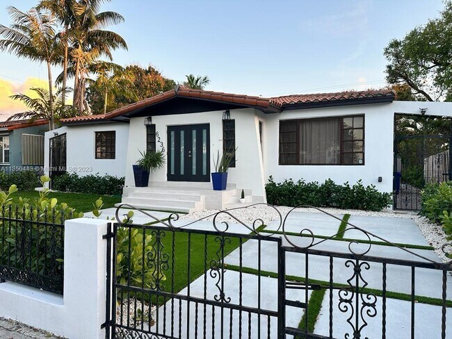 Foto del edificio - 6236 SW 9th St
