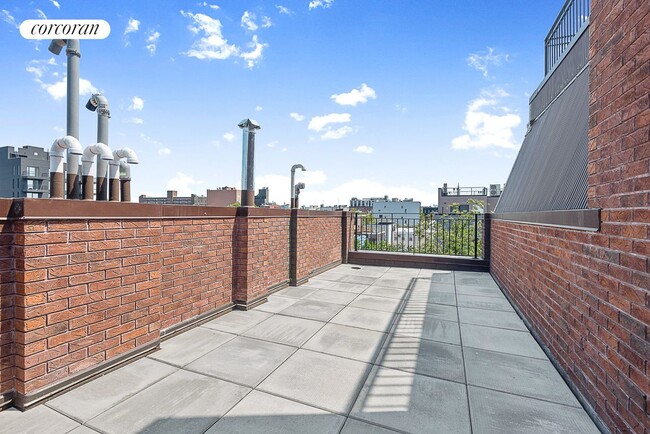 Building Photo - 183 Devoe St